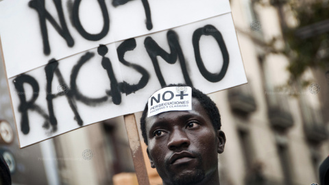 Manifestación contra las redadas racistas en Madrid (2015). Foto: Pedro Mata - Fotomovimiento / CC BY-NC-ND 2.0