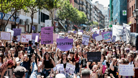  Manifestación de estudiantes en Madrid contra la sentencia de La Manada.- A. Pérez / EUROPA PRESS