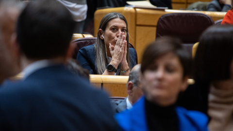 La portavoz de Junts en el Congreso, Miriam Nogueras (c), durante el pleno del Congreso de los Diputados, en el Palacio del Senado, a 10 de enero de 2024, en Madrid (España).- Alejandro Martínez Vélez / Europa Press