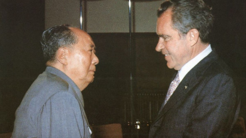  El líder comunista chino, el presidente Mao Zedong, recibiendo a su par estadounidense Richard Nixon en su casa de Pekín en 1972. Flickr/Creative Commons