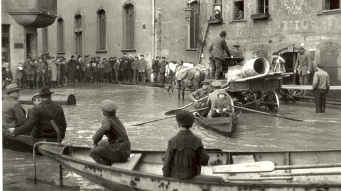 Inundacion en Wetzlar, 1920.-Oskar Barnack