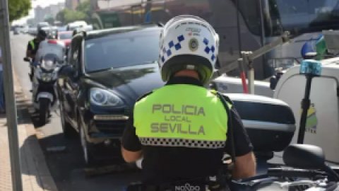 Un agresor sexual reincidente viola a una mujer en su casa de Sevilla tras seguirla y retenerla durante tres horas