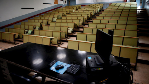 Aula de la Facultad de Economía y Empresa de la Universidad de Barcelona. EFE/Quique Garcia/Archivo