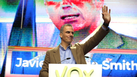 8/03/2020.- El secretario general de VOX, Javier Ortega Smith, durante su intervnención en la asamblea general ordinaria del partido celebrado en Vistalegre en Madrid este domingo. EFE/Javier Lizón