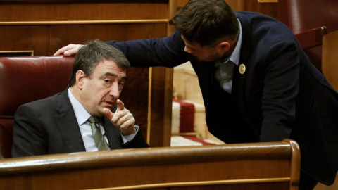 Gabriel Rufián y Aitor Esteban en el Congreso