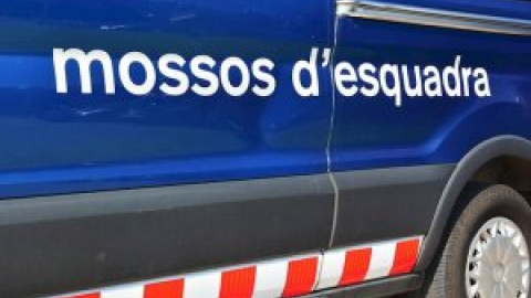 Un jove enregistra l'agressió racista d'un grup de Mossos contra ell: "Soy lo más cerca que vas a ver al demonio"