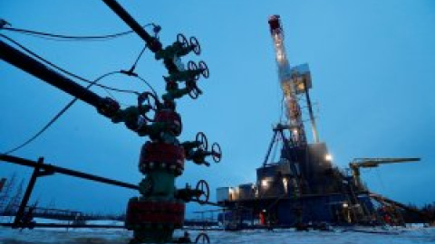 Rusia pide un nuevo acuerdo de la OPEP ampliada para enfrentar el colapso en la demanda de petróleo