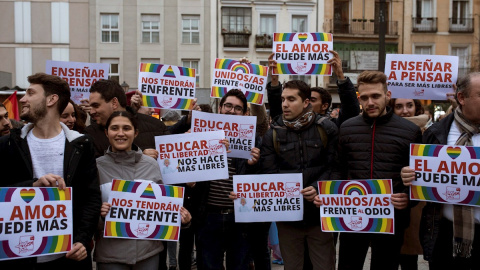 Concentración contra la censura parental en Madrid. EFE/ Luca Piergiovanni