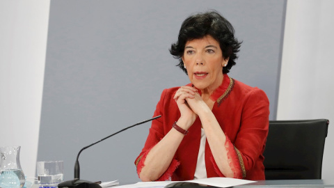 La ministra de Educación y Formación Profesional, Isabel Celáa, durante la rueda de prensa posterior al Consejo de Ministros celebrado este martes en Moncloa. EFE/Chema Moya