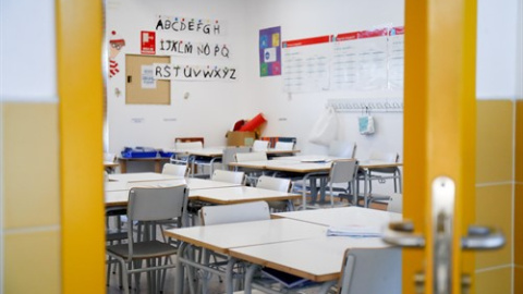 Aulas vacías de un colegio en Valdemoro. Óscar J.Barroso / Europa Press.