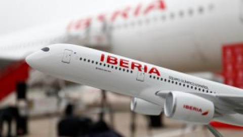 Iberia abonará un complemento a los afectados por el ERTE y su presidente se reduce su sueldo a la mitad