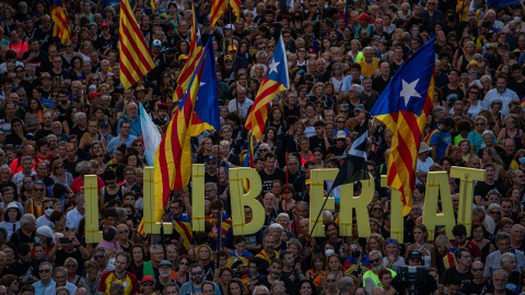 Centenares de personas participan en la manifestación convocada por la ANC con motivo de la Diada, Día de Catalunya, a 11 de septiembre de 2022, en Barcelona, Catalunya (España). -Pau Venteo / Europa Press