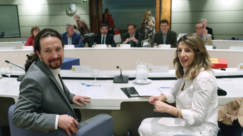 Pablo Iglesias y Yolanda Díaz durante la reunión de hoy con las organizaciones agrícolas. / EFE