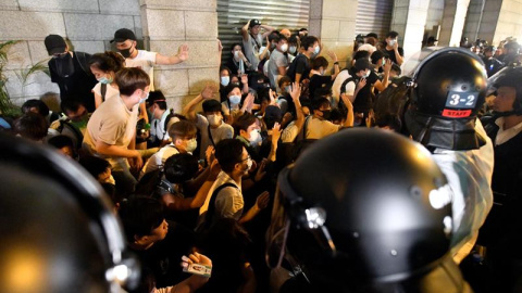 Decenas de miles de personas se manifestaron este domingo en Hong Kong. EFE