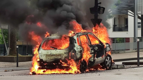 Coche ardiendo