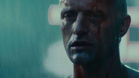  Roy Batty en el momento de su muerte en Blade Runner.