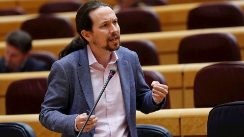 21/04/2020.- El ministro de Derechos Sociales y Agenda 2030 y vicepresidente segundo del Gobierno, Pablo Iglesias, durante la primera sesión de control al Ejecutivo que este martes acoge el Senado durante el estado de alarma, con un presencia reducida al