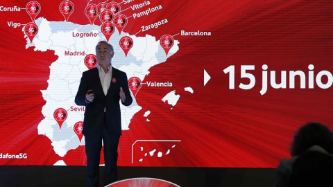 El presidente de Vodafone España, Antonio Coimbra, durante la presentación, este lunes, de los servicios 5G de la compañía en España. EFE/Paco Campos