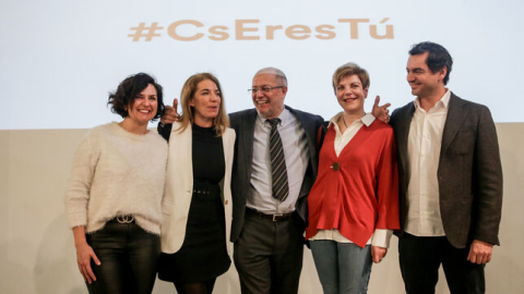 El vicepresidente de la Junta de Castilla y León, Francisco Igea, en un acto de la plataforma 'Cs eres tú' junto a Orlena de Miguel, Marta Marbán, María de los Ángeles Fernández Ramil y Saúl Ramírez. | EP