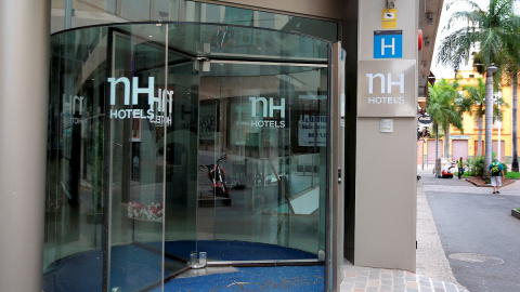 Entraba de uno de los establecimientos de NH Hoteles en  Canarias. EFE/ Cristóbal García