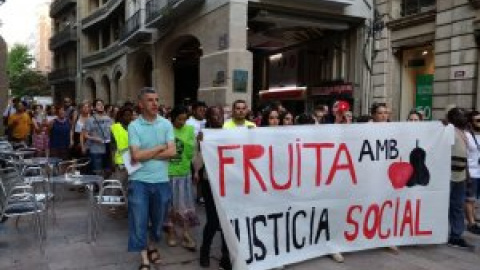 Fruita amb Justícia Social insisteix en exigir la regularització de totes les persones migrades que resideixen a l'Estat