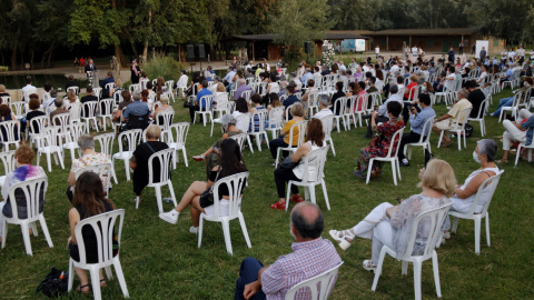 Pla general de l'acte d'homenatge a les persones que han mort durant la pandèmia del coronavirus a Lleida, el 27 de juny de 2020. ACN/Anna Berga