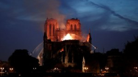 La Policía encontró colillas en los andamios donde surgió el fuego de Notre Dame