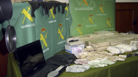 Un alijo de droga incautado por la Guardia Civil.