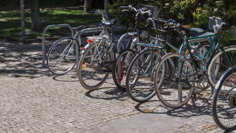 Parking de Bicicletas en la Universitat de València. Europa Press / Archivo