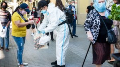 El confinament destapa la pobresa invisible al Raval