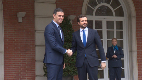 El Gobierno niega que Casado haya tendido la mano a Sánchez