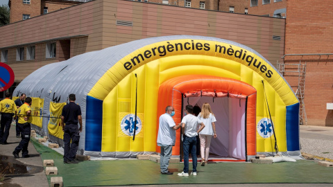 Hospital Arnau de Vilanova de Lleida, capital de la comarca del Segriá, donde se han registrado 190 casos de coronavirus. / EFE