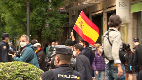 Continúan las protestas contra Sánchez en el Barrio de Salamanca