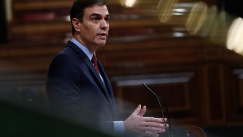 09/04/2020.- El presidente del Gobierno, Pedro Sánchez, durante su intervención en el pleno del Congreso celebrado este jueves para aprobar una nueva prórroga del estado de alarma. / EFE