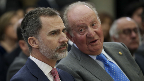 Juan Carlos I y Felipe VI en una imagen de archivo.