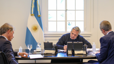 El presidente argentino, Alberto Fernández, pagó 250 millones de dólares de deuda externa a finales de marzo. Después abrió un proceso de renegociación con acreedores. CASA ROSADA