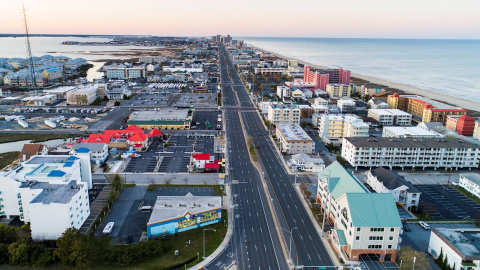 Ocean City, a Maryland (EUA), sense vida als carrers a causa del confinament. EFE/EPA/JIM LO SCALZO