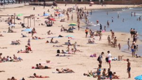 Vacances a dos metres de distància i en un mar de dubtes