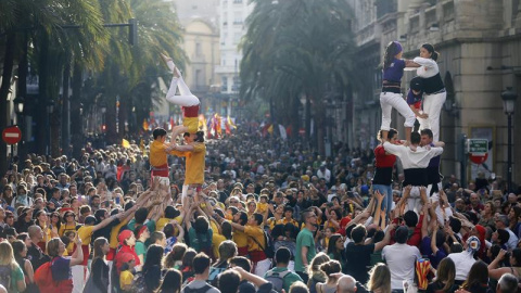 Manifestación convocada por Acció Cultural del País Valencia (ACPV) con motivo del 25 d'Abril bajo el lema "Fem País Valencia".- EFE/Kai Försterling