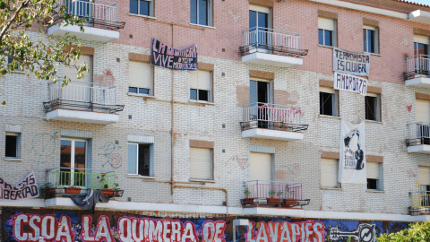 Fachada del centro social La Quimera, en Lavapiés.