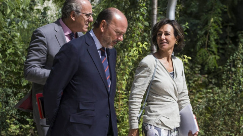 Javier Monzón junto a Ana Botín en una imagen de archivo. EFE