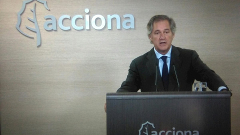 El presidente de Acciona, José Manuel Entrecanales, ante la junta de accionistas telemática de la constructora. E.P.