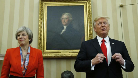 May y Trump durante la visita de la primera ministra británica a EEUU. REUTERS/Kevin Lamarque