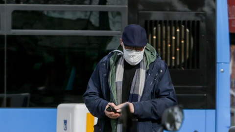 El uso de mascarillas en el transporte público será obligatorio a partir de este lunes