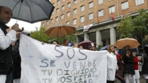 AFEM alerta de que los hospitales privatizados van a cobrar por servicios que no van a prestar