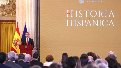 El Rey Felipe durante su discurso en el acto de presentación pública del "Portal Digital de Historia Hispánica”, de la Real Academia de la Historia, a 28 de febrero de 2023, en Madrid (España). Foto: Antonio Gutiérrez / Europa Press