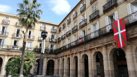 Ikurriñas Plaza Nueva