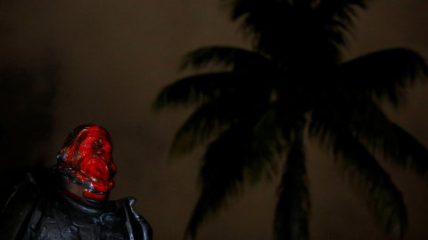 Estatua vandalizada en Miami, Florida (EE.UU). / REUTERS