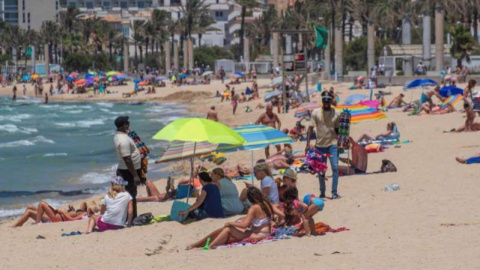 Playa en Palma de Mallorca / EFE