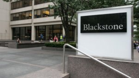 Blackstone, el mayor casero de España, fusiona la gestión de 20.000 pisos en alquiler